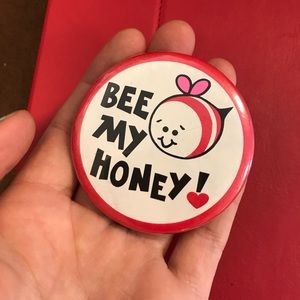 Vintage Jewelry - Valentine Bee π My Honey π― Pin Vintage Jewelry - Valentine Bee π My Honey π― Pin